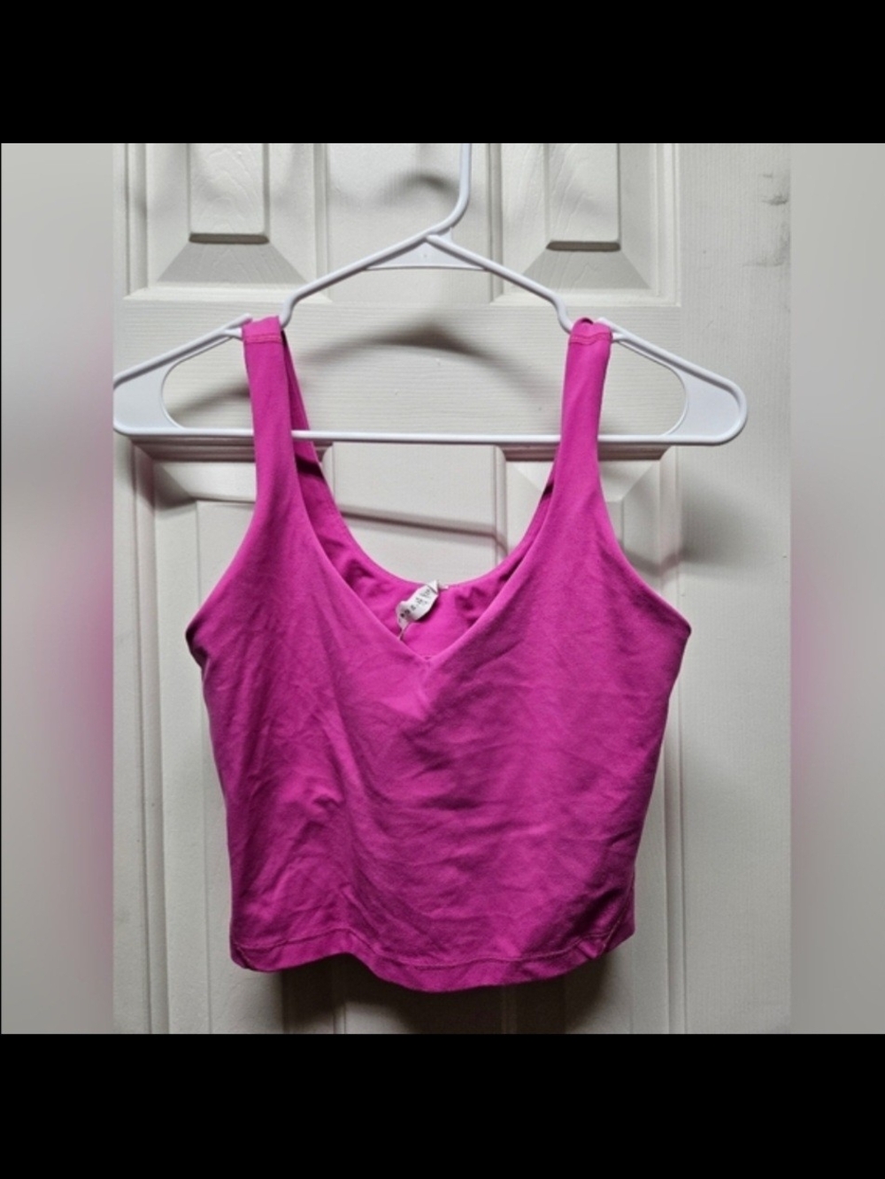 lululemon athletica V-Neck Cropped Tank - Magenta